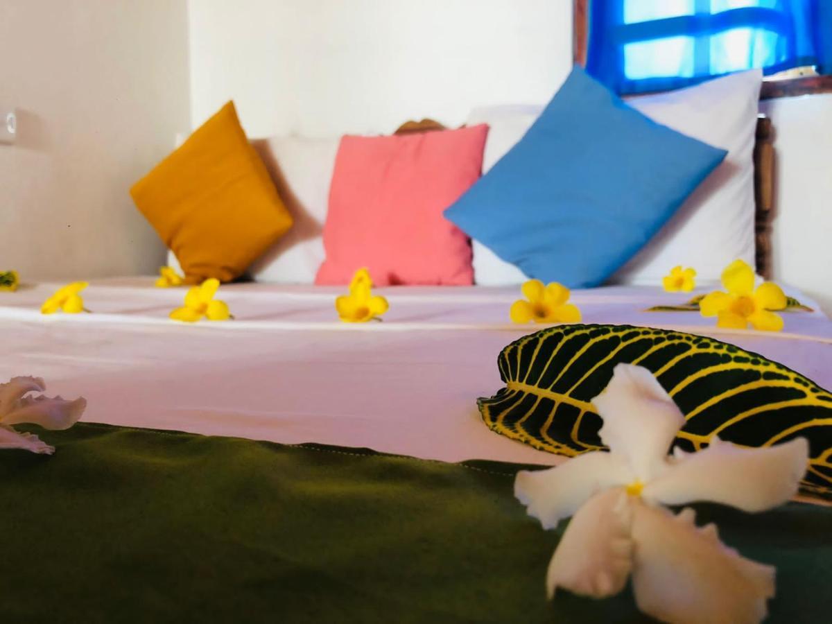 Rock Paradise Beach Hotel & Restaurent تانجالي المظهر الخارجي الصورة